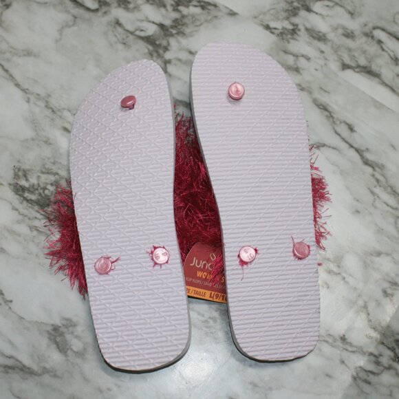 HAND CRAFTED Flip Flop Padded Thong Crochet Faux Fur Eyelash Yarn Hot Pink Shoes - Picture 3 of 12